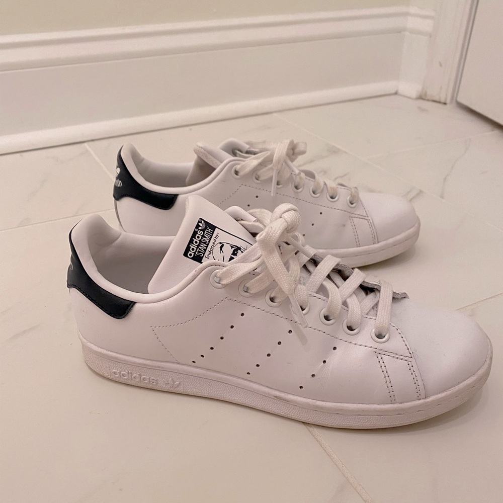 Stan Smith Adidas Women’s Sneaker (7) - Gem